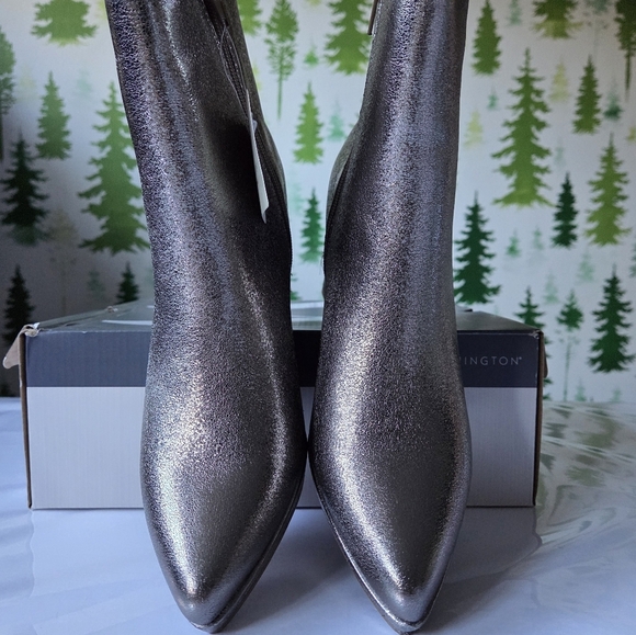 Worthington Bannow Flared Heel Booties - Picture 5 of 11